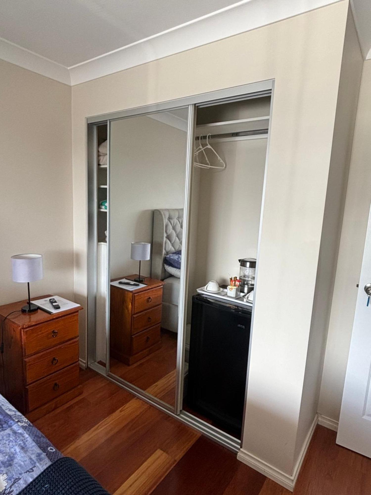 Ocean Reef Homestay เพิร์ท ภายนอก รูปภาพ